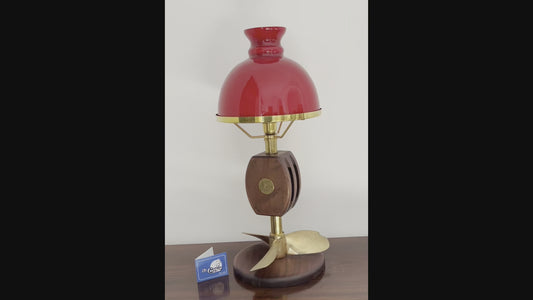 Lampada navale artigianale con elica e bozzello