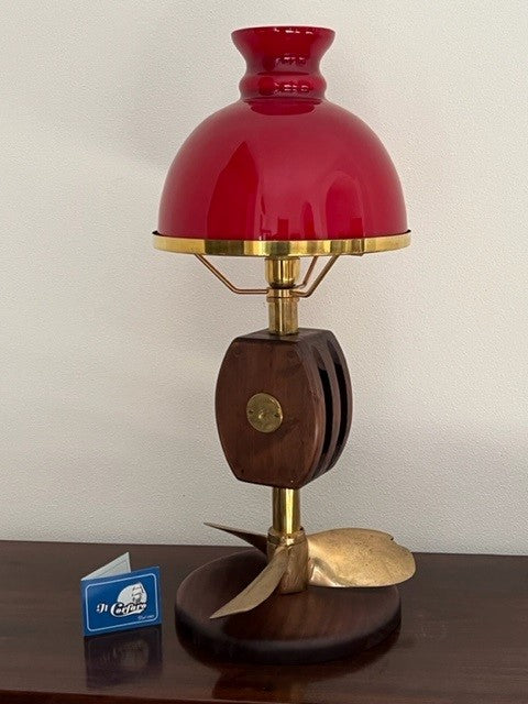 Lampada navale artigianale con elica e bozzello
