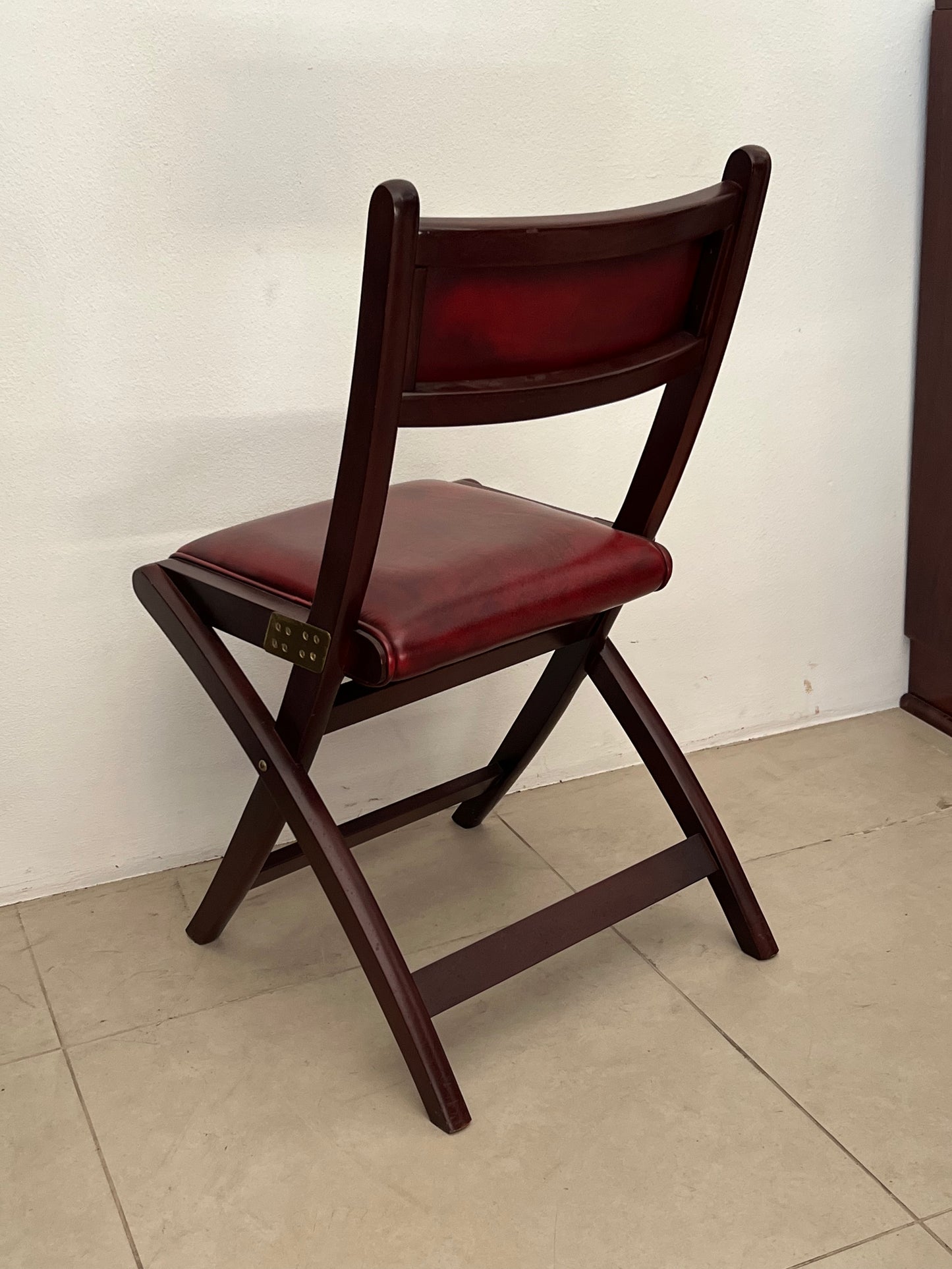 Sedia stile marina in pelle rosso anticato modello Doninzetti