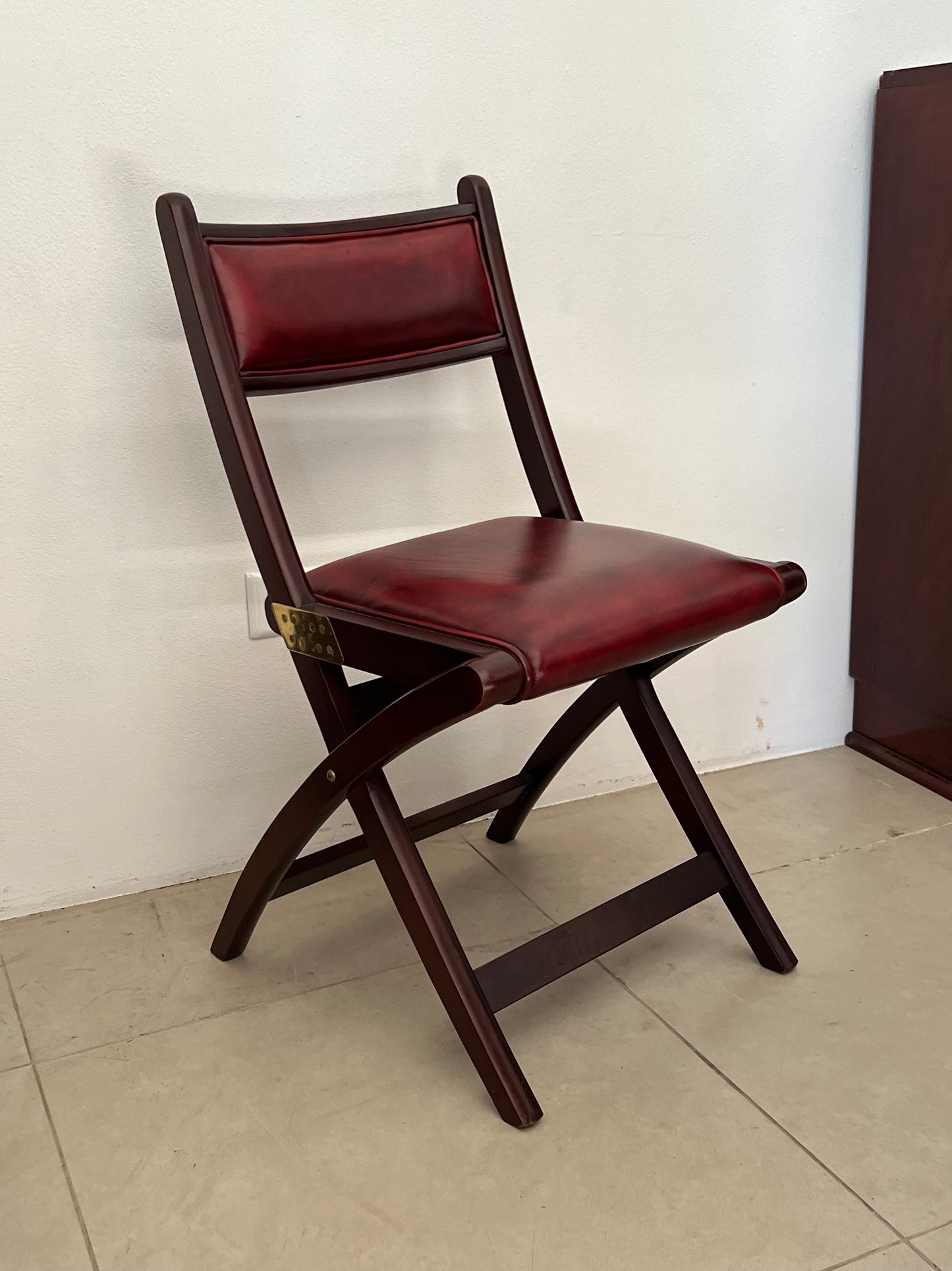 Sedia stile marina in pelle rosso anticato modello Doninzetti