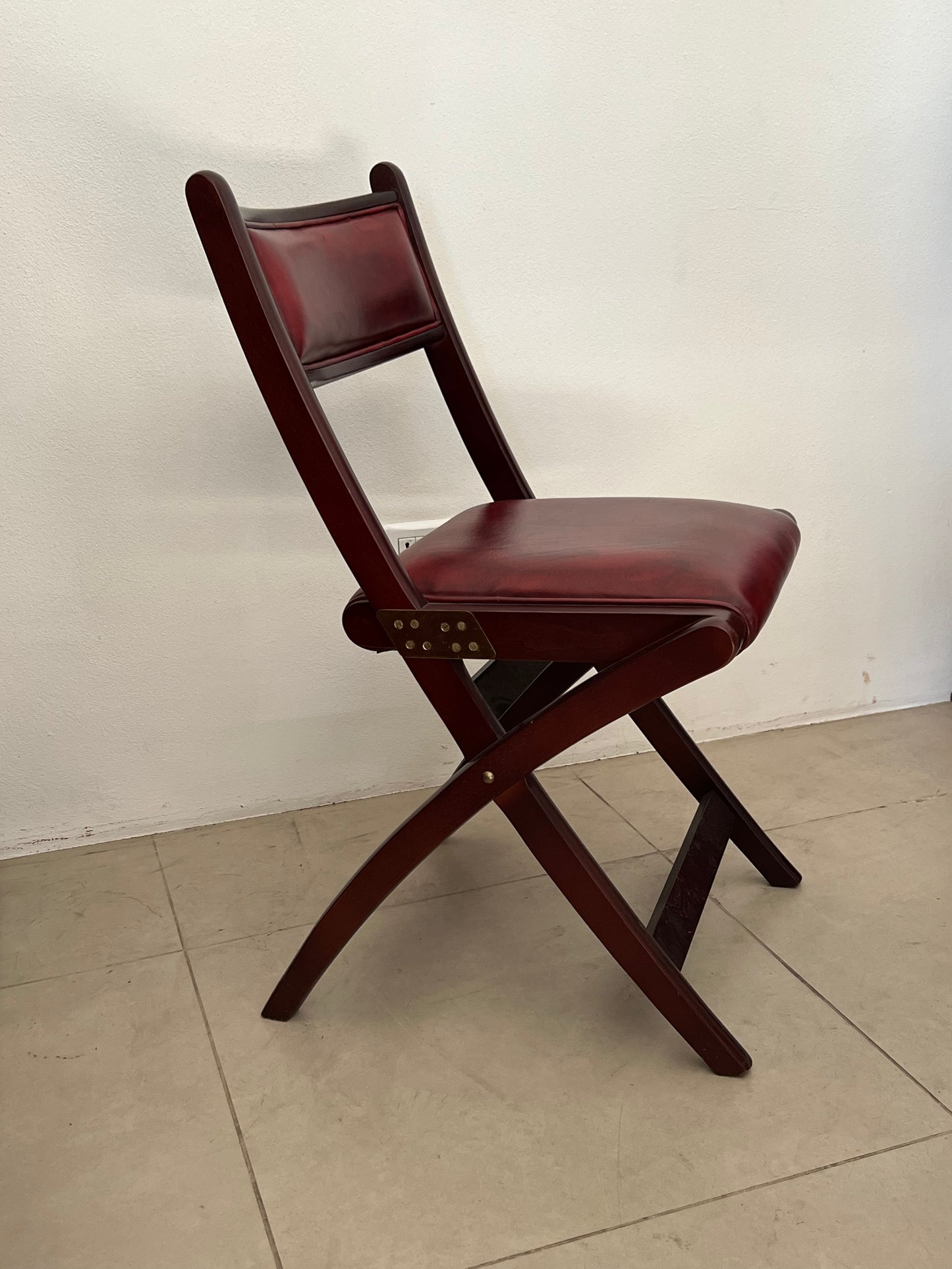 Sedia stile marina in pelle rosso anticato modello Doninzetti