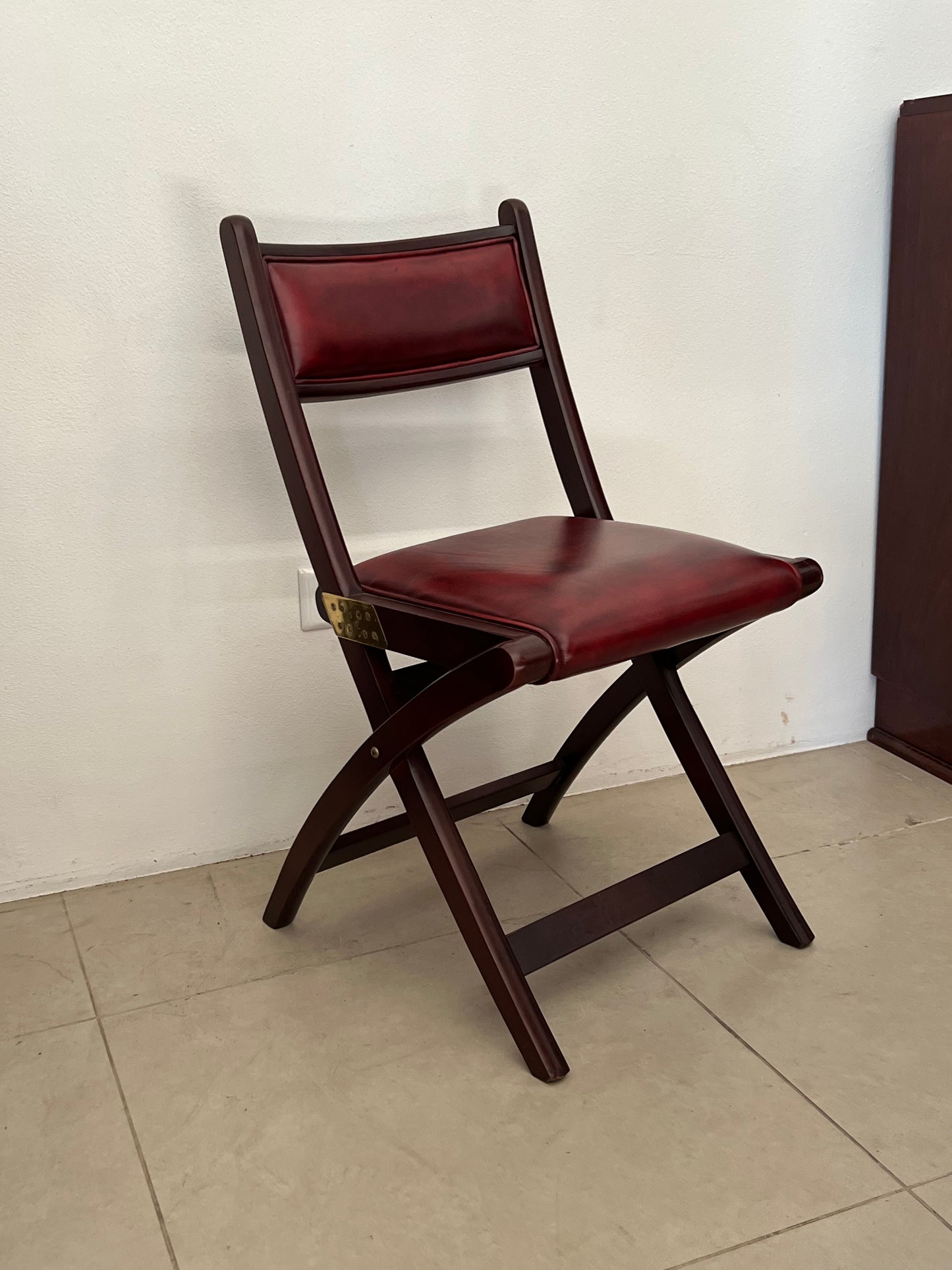 Sedia stile marina in pelle rosso anticato modello Doninzetti