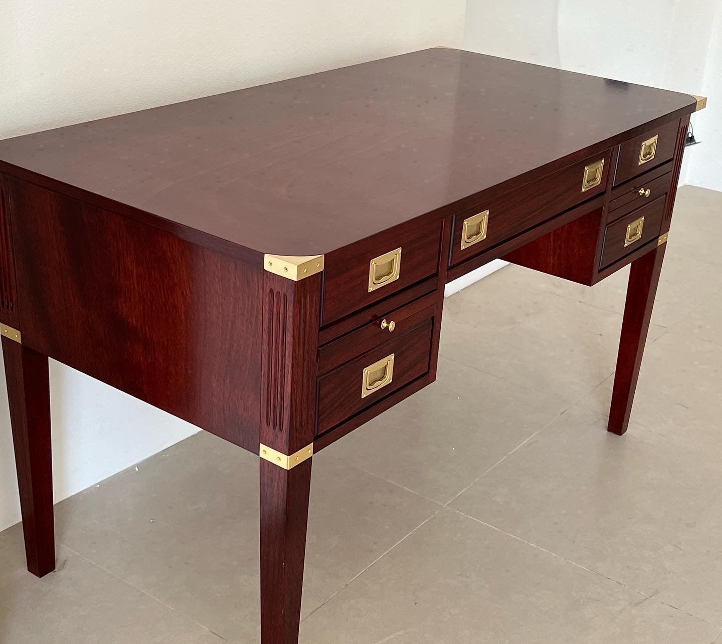 Scrivania stile marina a 5 cassetti made in italy