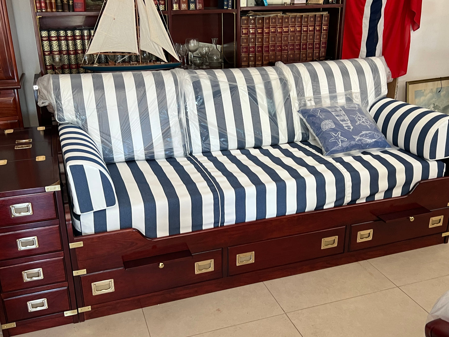 Stile Marina Cuscini per divano letto compreso rivestimento tessuto blu e bianco a righe