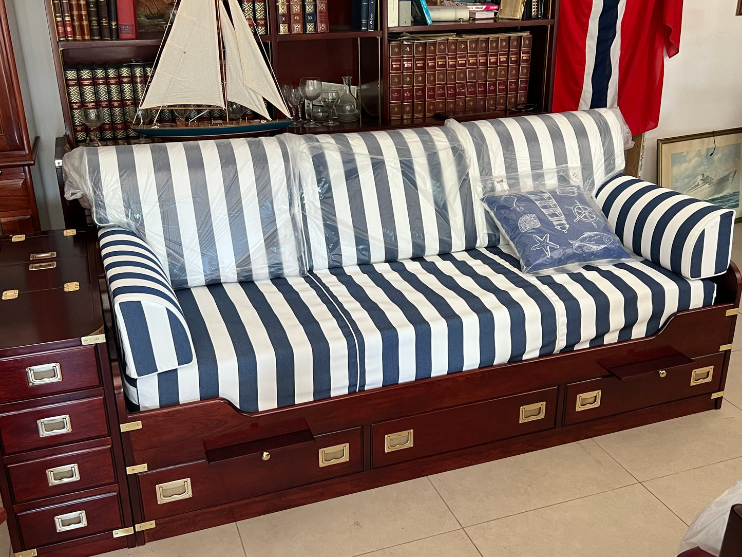 Stile Marina Cuscini per divano letto compreso rivestimento tessuto blu e bianco a righe