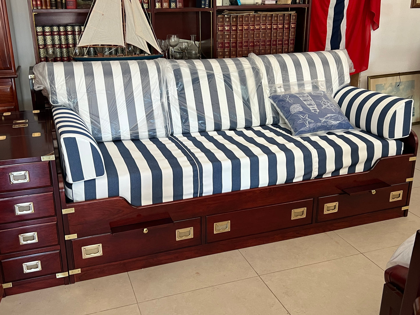 Stile Marina Cuscini per divano letto compreso rivestimento tessuto blu e bianco a righe