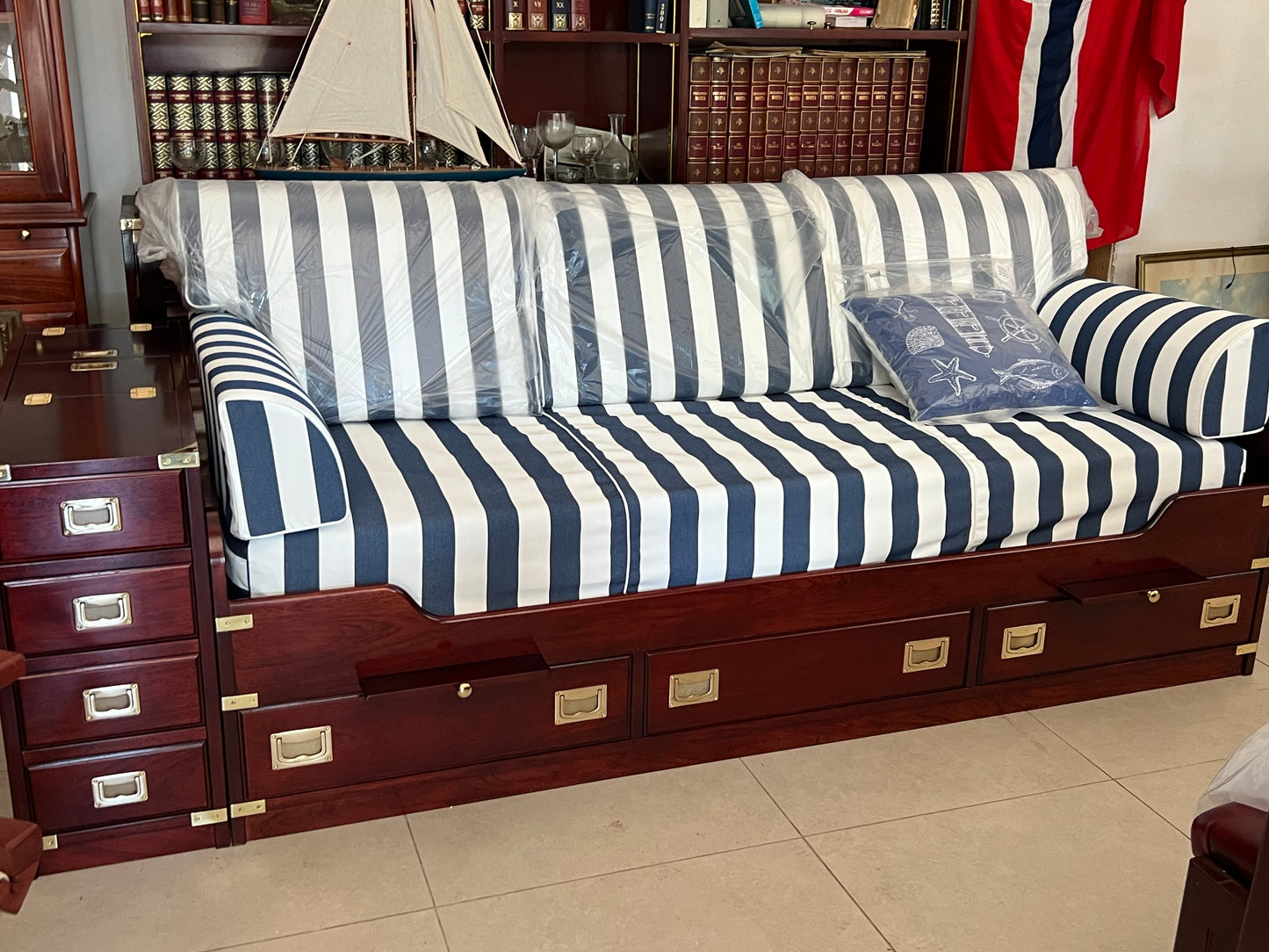 Stile Marina Cuscini per divano letto compreso rivestimento tessuto blu e bianco a righe
