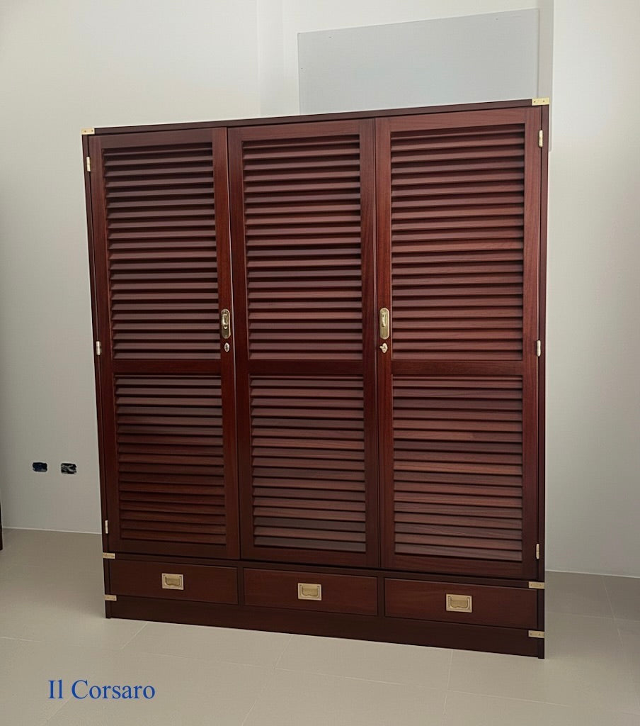 Armadio Stile marina modello tre sportelli e 3 cassetti Il Corsaro