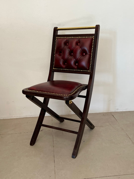 Sedia pieghevole stile con seduta e schienale in pelle lavorazione Artigianale made in italy